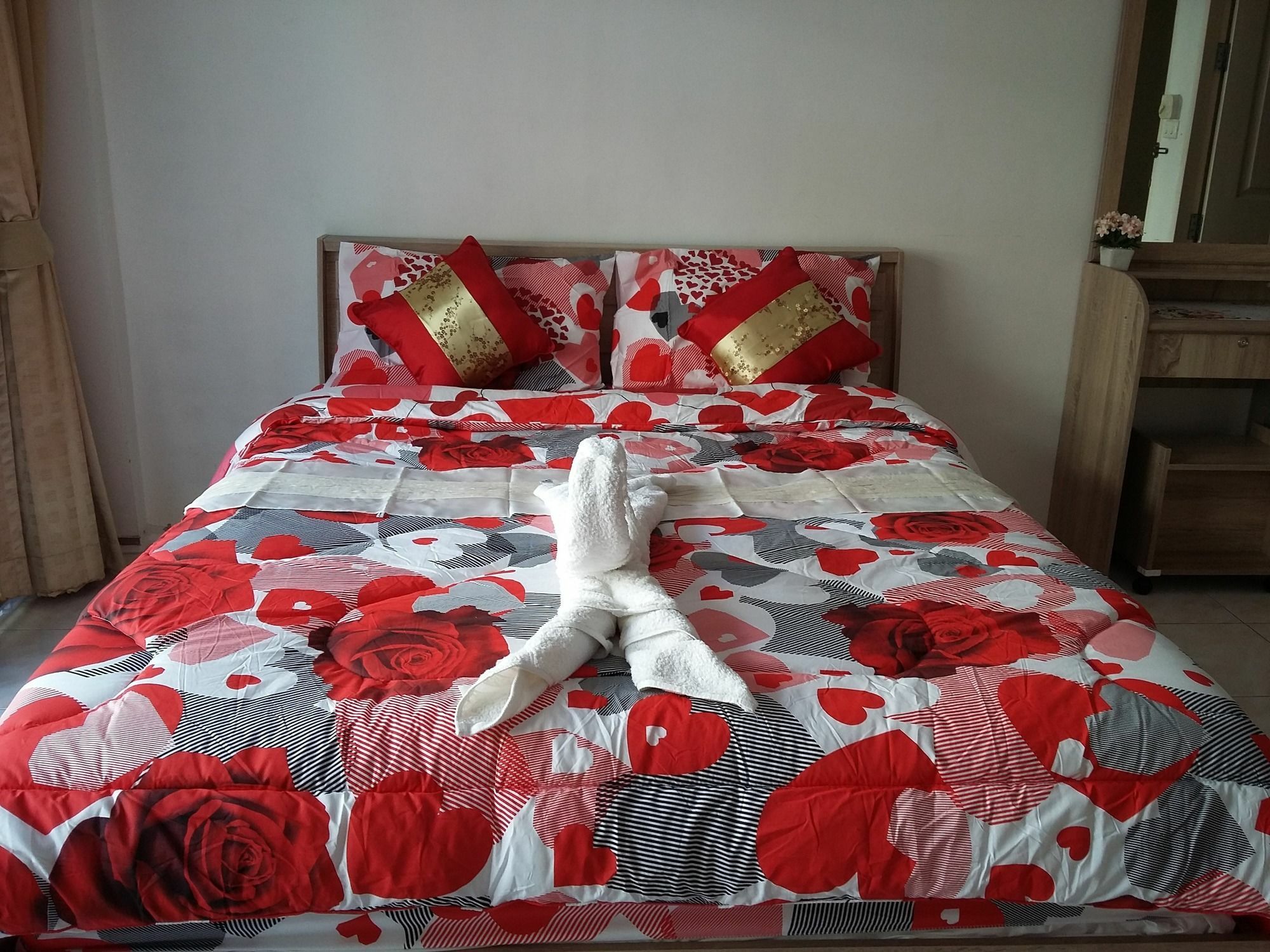 Sunshine Guesthouse Patong Εξωτερικό φωτογραφία